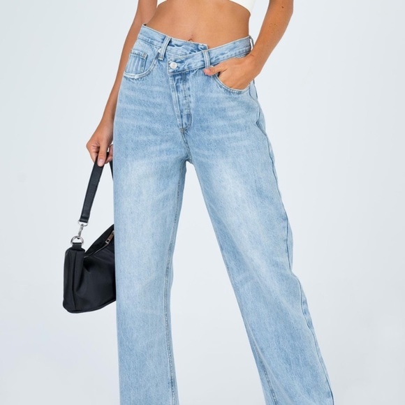 PRINCESS POLLY HOLLY ASYMMETRICAL JEANS - Picture 2 of 4